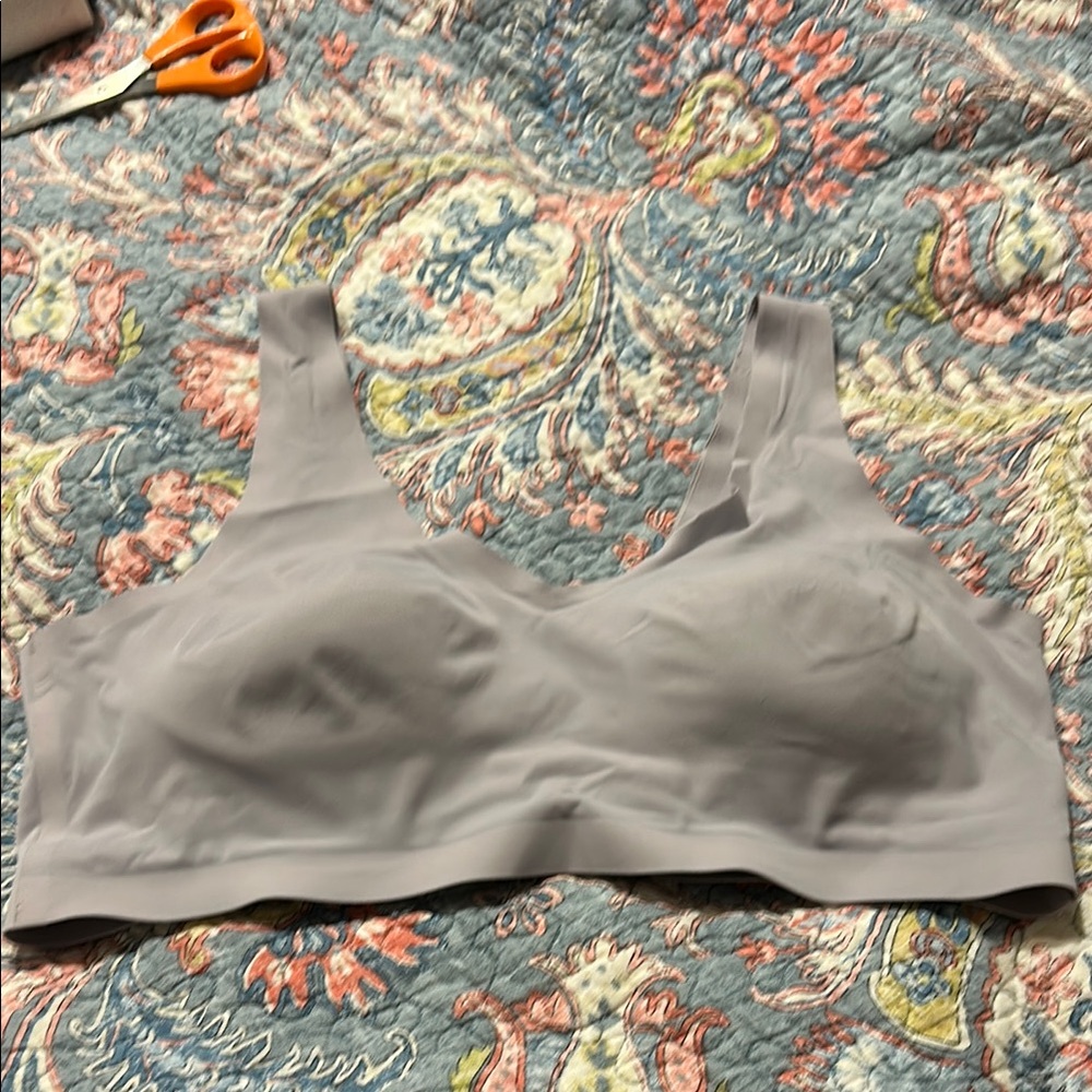 Seamless light Taupe XL comfort bra.